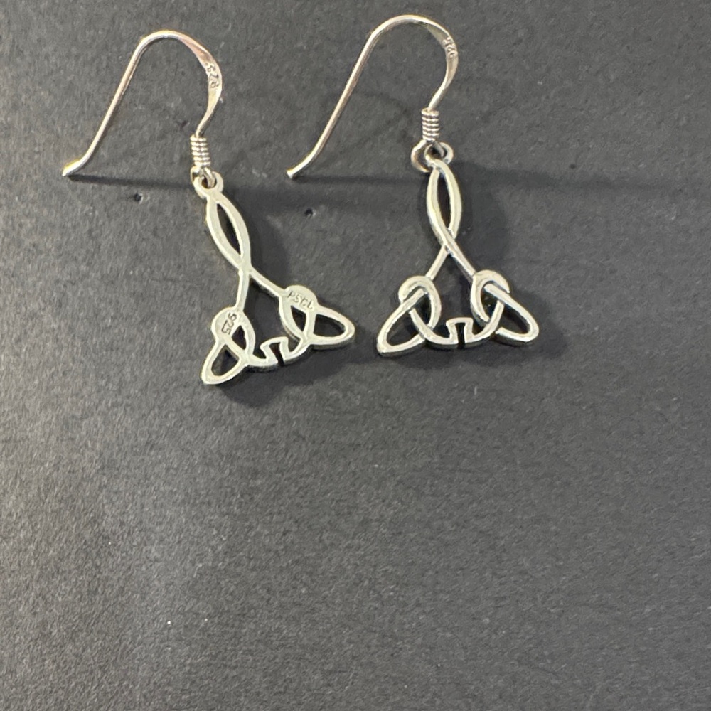Elegant Silver Celtic Knot Earrings